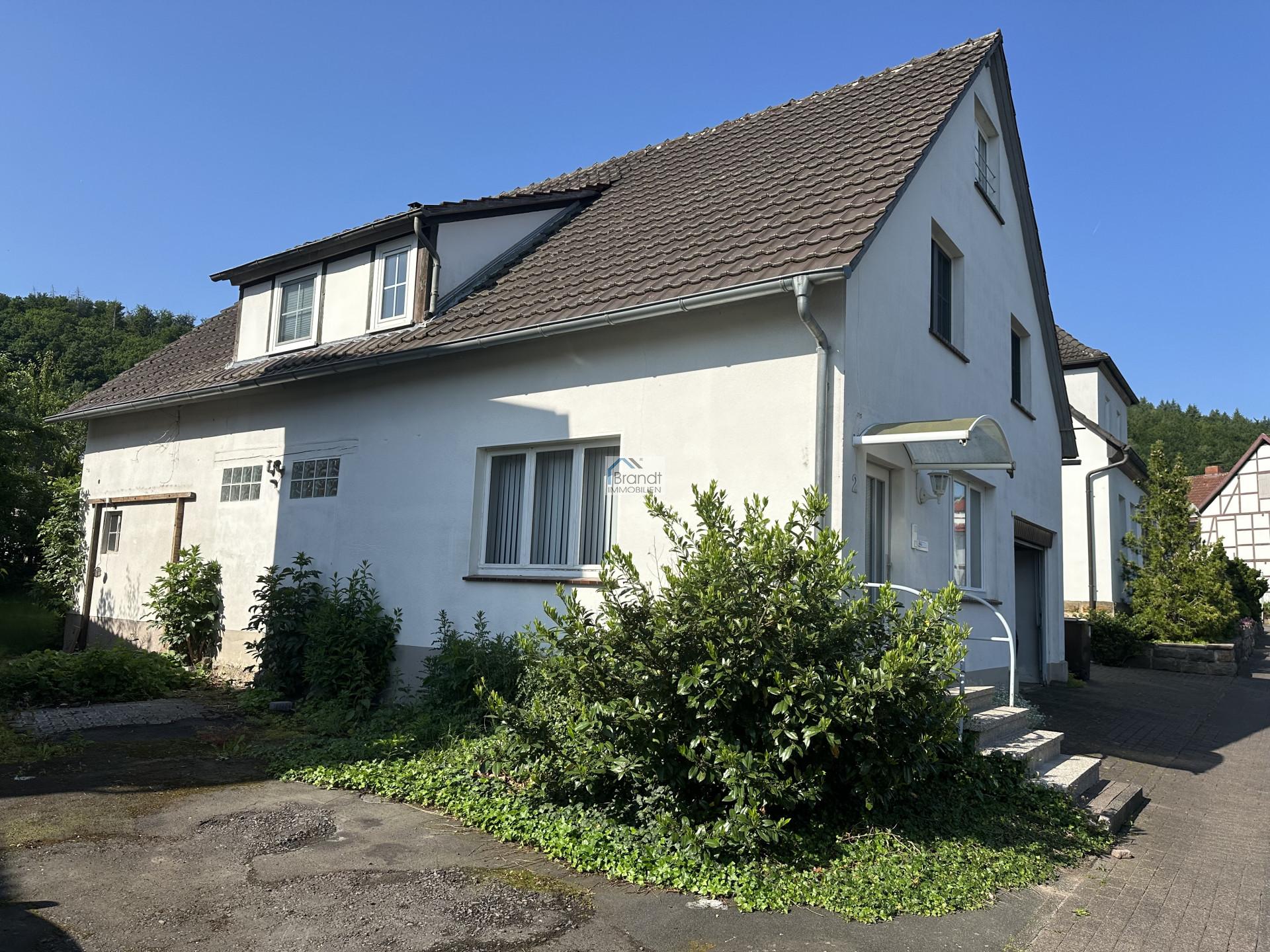 Interessantes Einfamilienhaus mit Garage