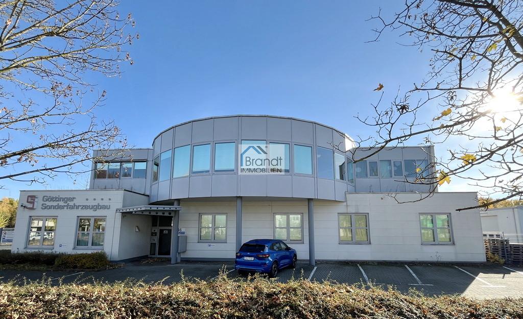 Sehr gepflegtes Büro-/ Montagegebäude mit separater gepflegter Halle direkt in Göttingen!