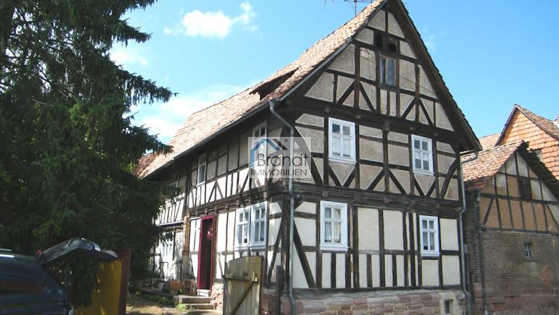 Fachwerkhaus in guter Lage, sanierungsbedürftig
